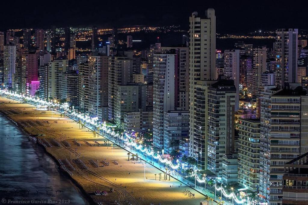 Exclusivo Apartamento Benidorm Playa De Levante المظهر الخارجي الصورة